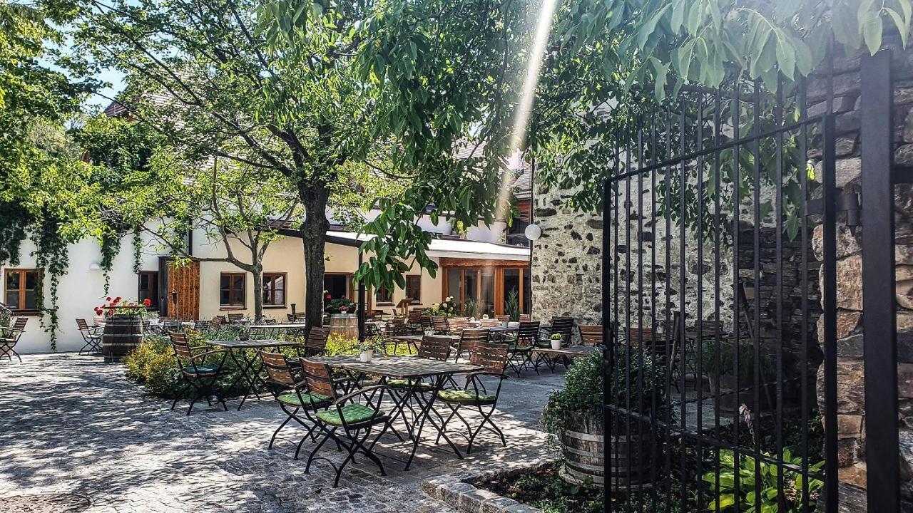 Weinhaus Nigl - Hotel, Restaurant Und Spa Senftenberg ภายนอก รูปภาพ